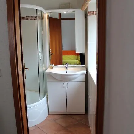 Kamen Apartment *