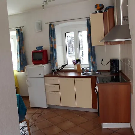 Kamen Apartment Pucisca